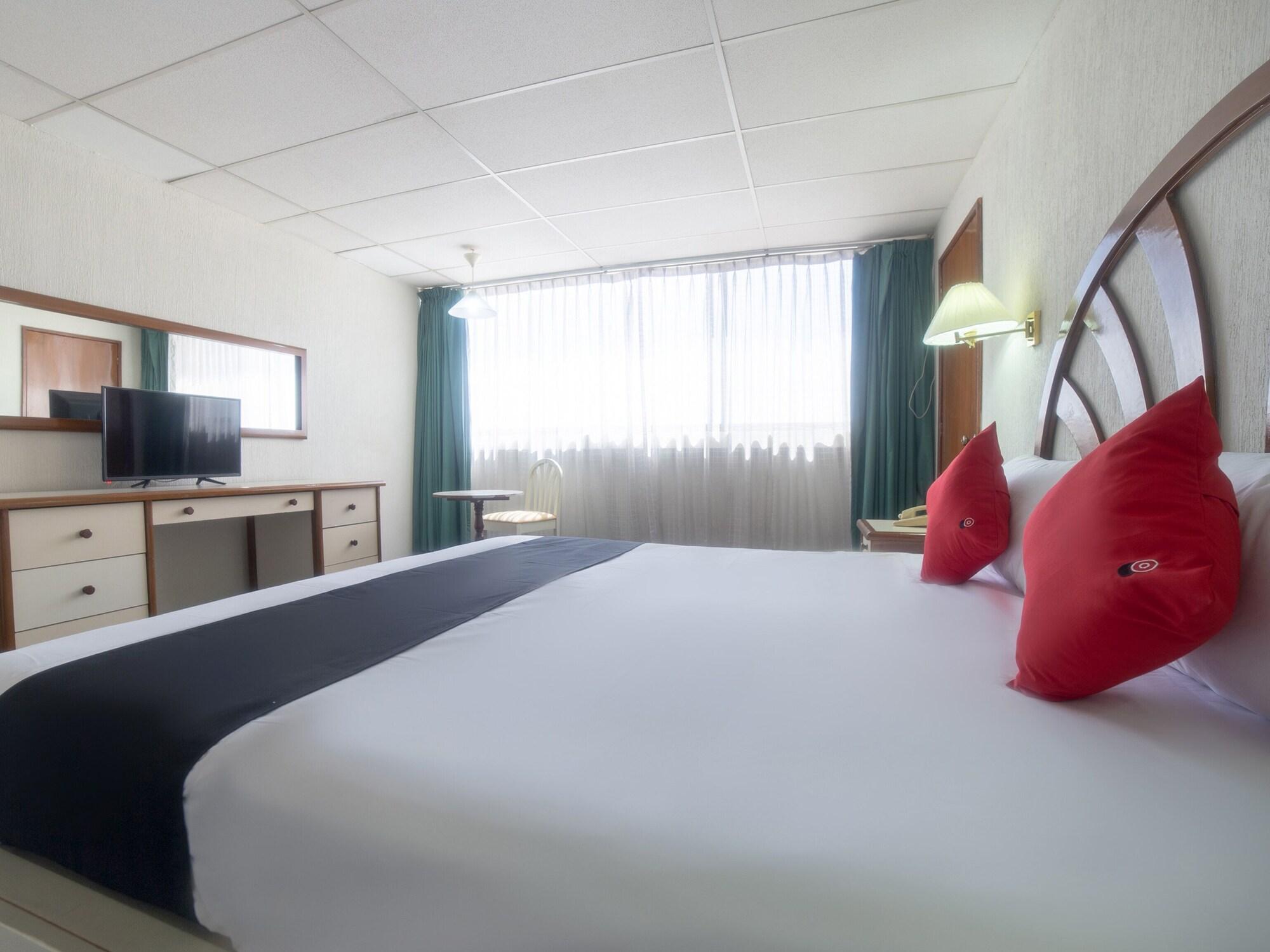 Capital O Hotel Casa Real Celaya Celaya  Εξωτερικό φωτογραφία